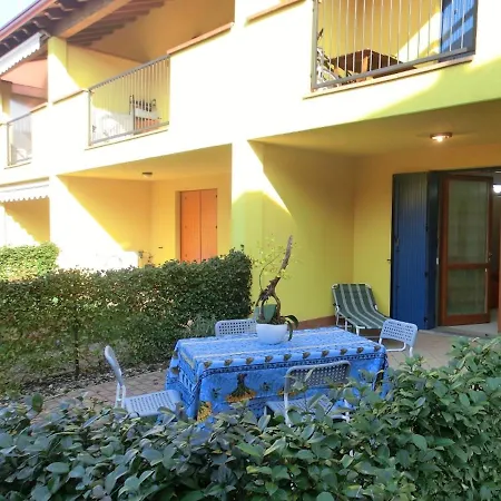 Apartamento Very Studio With Private Garden And Swimming Pool *