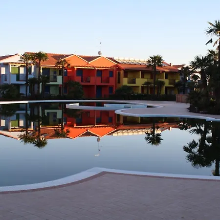 Appartement Very Studio With Private Garden And Swimming Pool