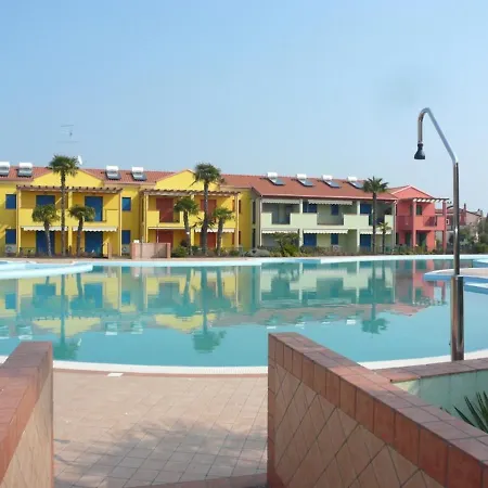 Very Studio With Private Garden And Swimming Pool Aprilia Marittima